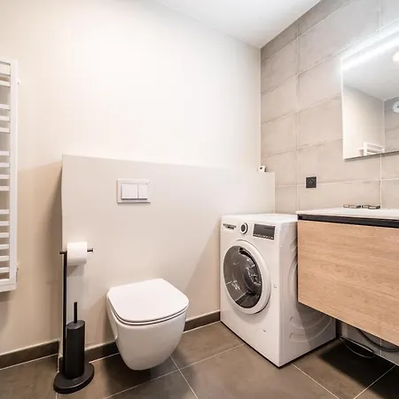 Kalmia - By Emerald *