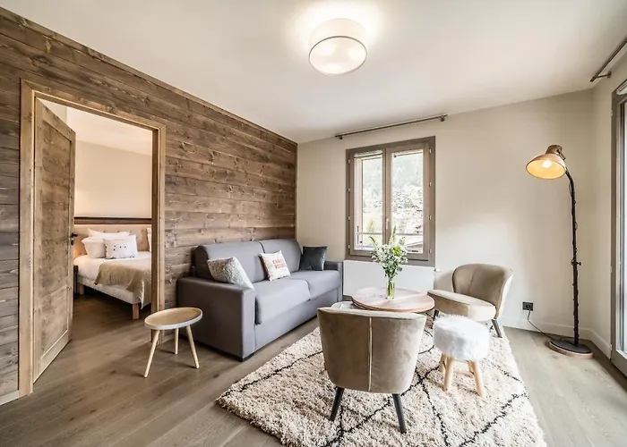 Kalmia - By Emerald 샤모니